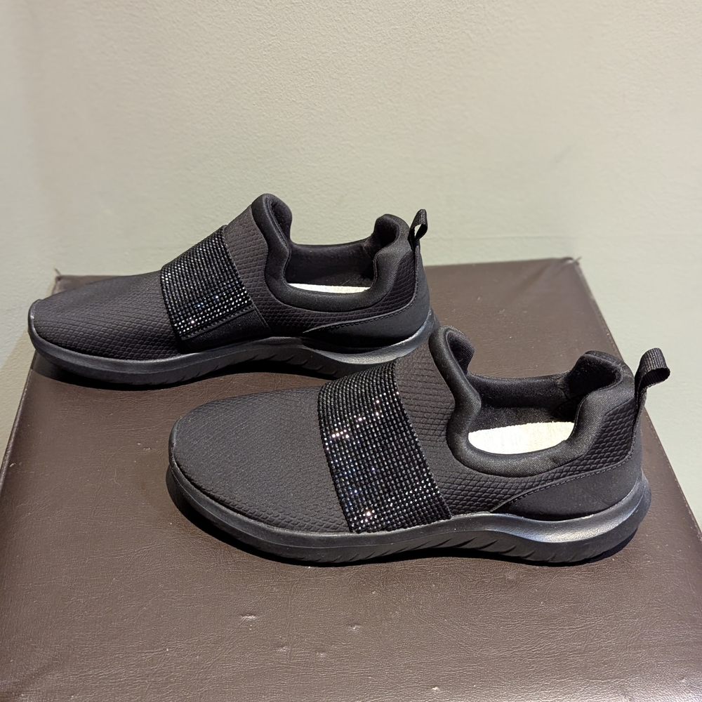 Women's Clarks Cloudsteppers Embellish Slip-Ons - Nova Way